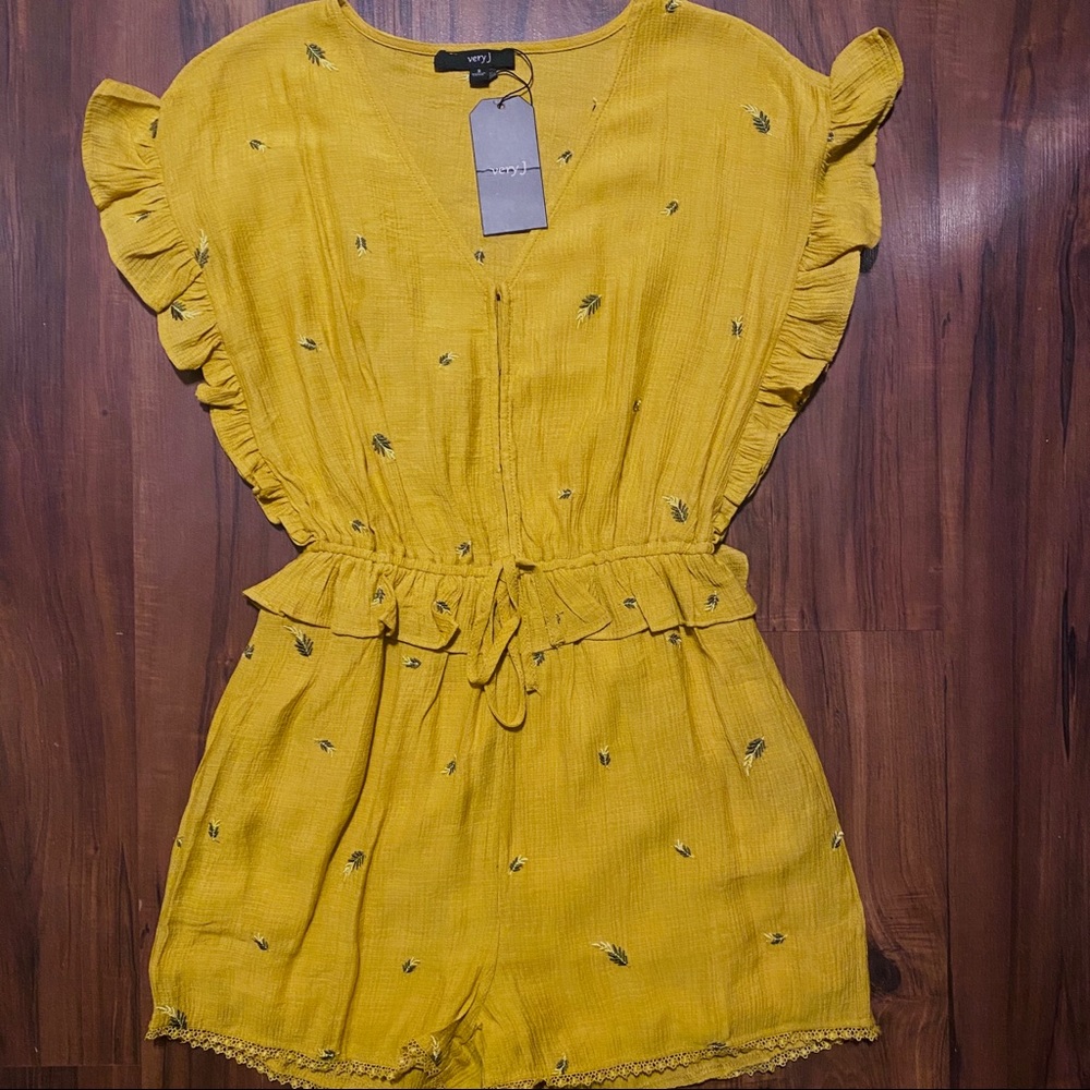 *NEW* Very J Mustard Leaf Romper